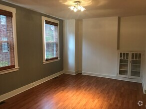 Building Photo - UPDATED SQUIRREL HILL HOUSE, AMAZING LOCAT...