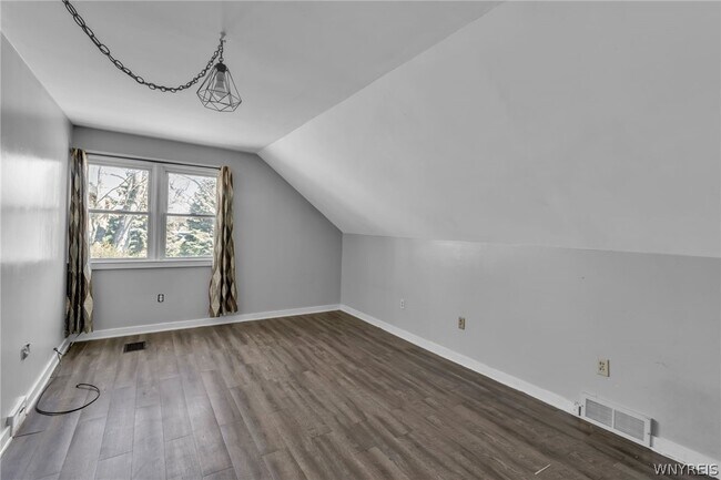 Building Photo - 4098 Bailey Ave