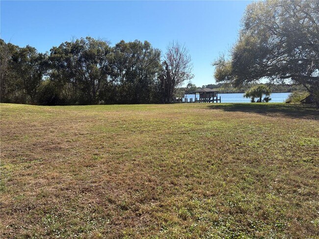 Building Photo - 3265 Hidden Lake Dr