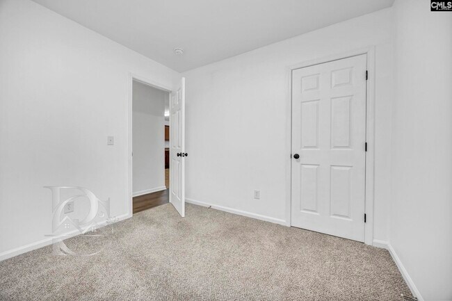 Building Photo - 86 Deertrot Ct