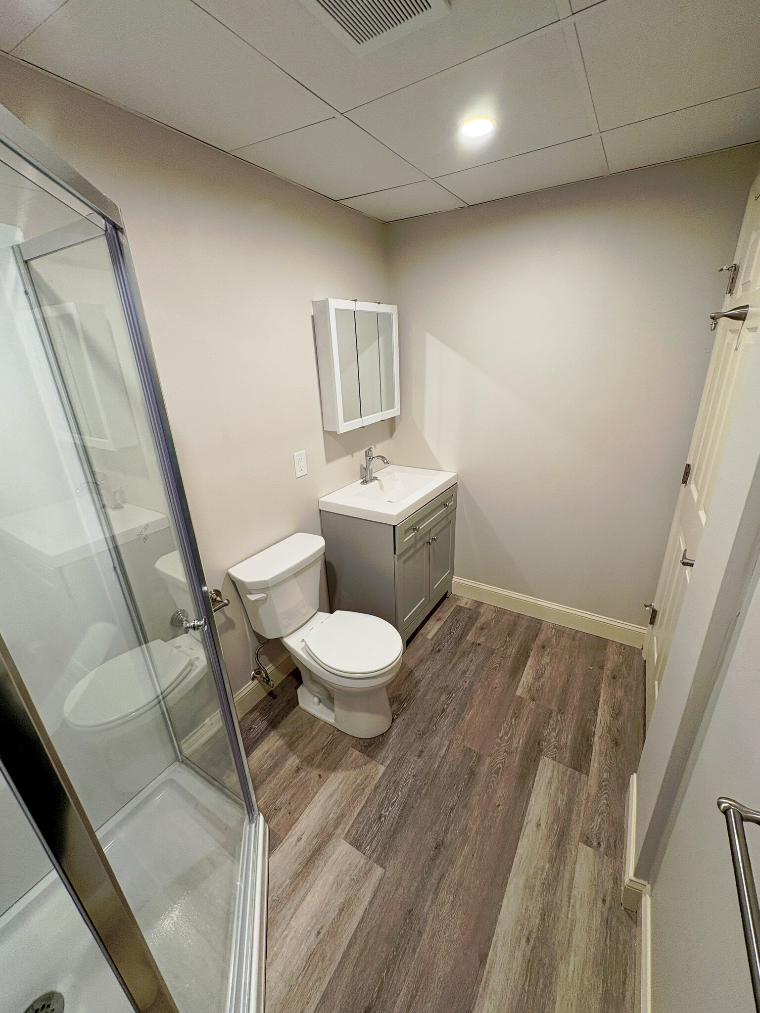 Building Photo - 18 W Second St