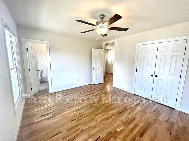 Building Photo - 2413 Carrington St