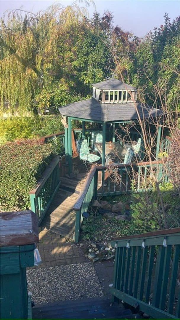 Building Photo - 503 Hillcrest Ave