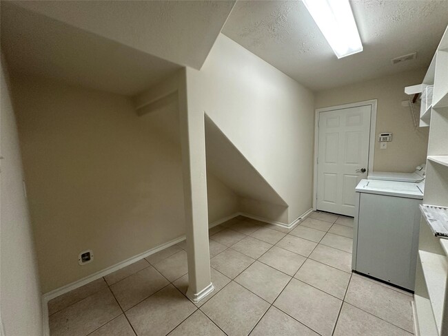 Building Photo - 21312 Terreton Springs Dr