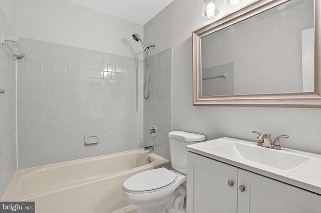 Building Photo - 8772 Manahan Dr