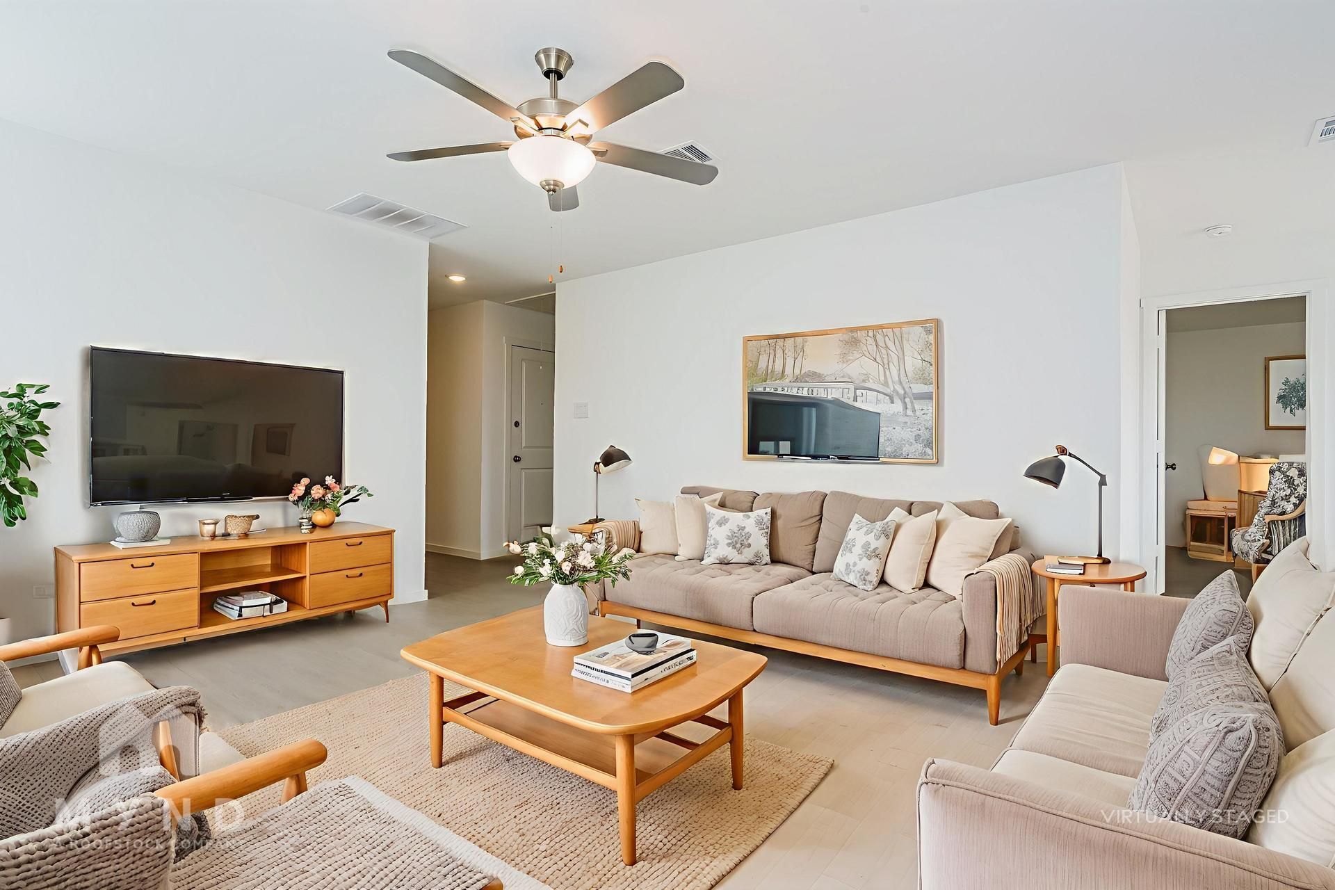 Building Photo - 2749 Ctr Crk Ln