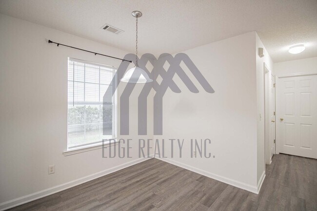 Building Photo - 6 Willow Lakes Dr