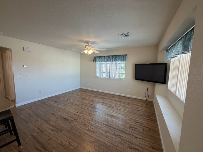 Building Photo - 3423 McCormick Blvd