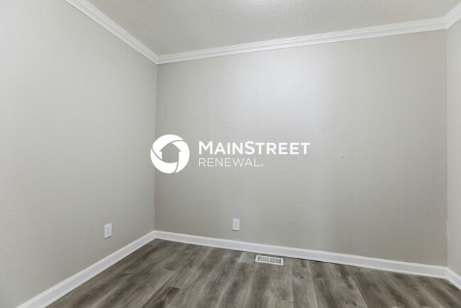 Building Photo - 3 Bedroom Pet-Friendly Home in KANSAS CITY...