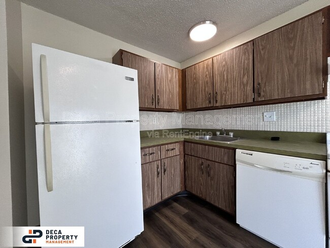 Building Photo - 10048 Squire Meadows Dr