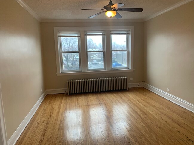 Building Photo - 3038 N Central Ave