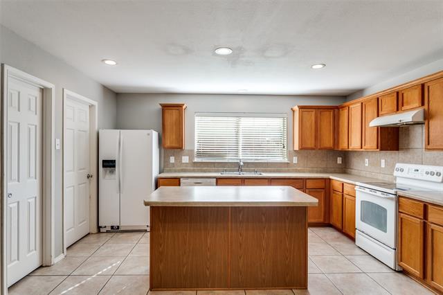 Building Photo - 12632 Summerwood Dr