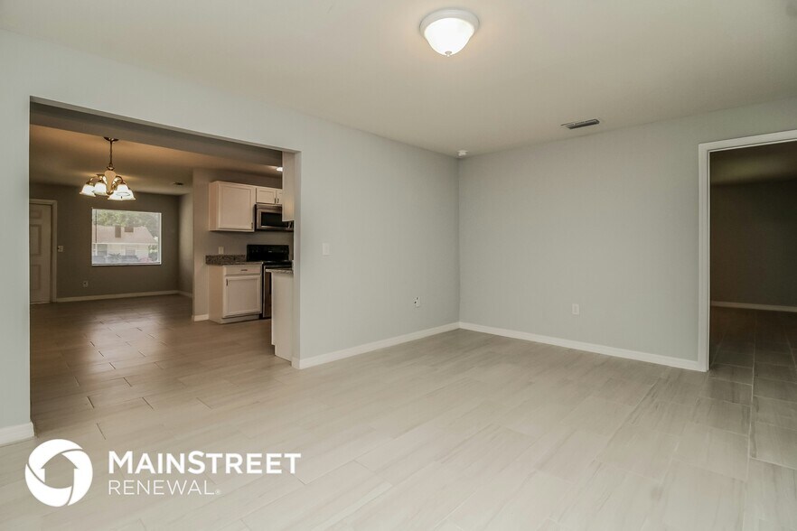 Building Photo - 613 Katherine Ave