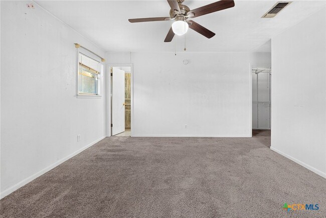 Building Photo - 506 Arapaho Dr