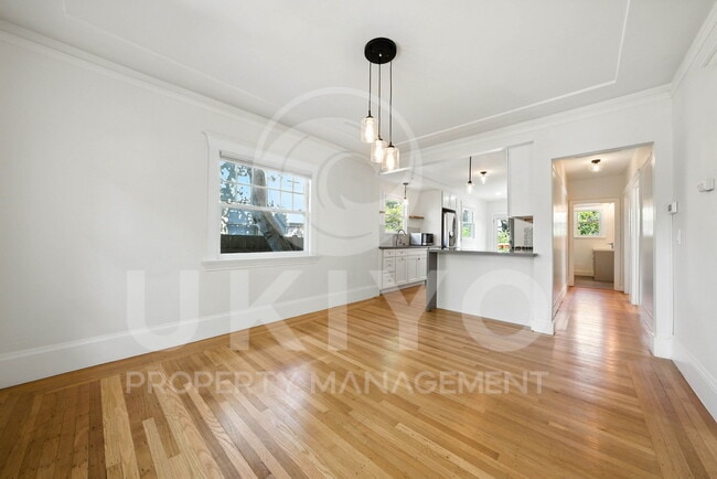 Building Photo - 4212 Arroyuelo Ave