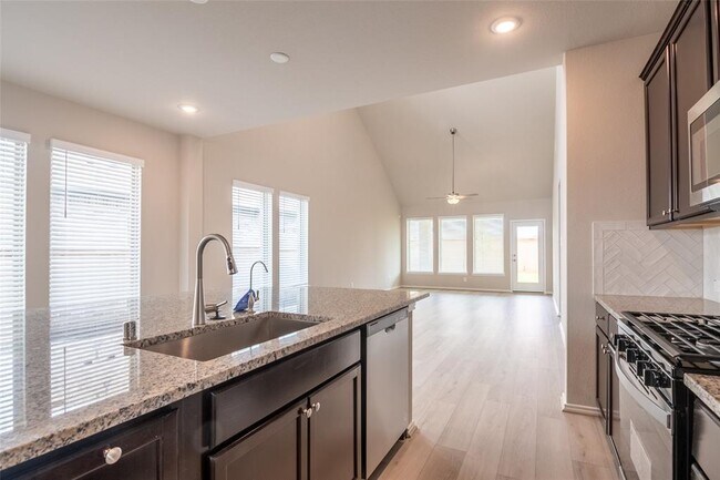 Building Photo - 12502 Llano Estacado Dr