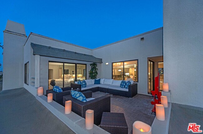 Building Photo - 110 Ocean Park Blvd