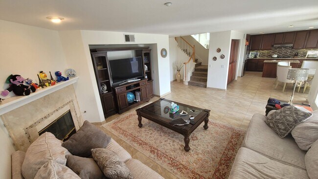 Building Photo - 2422 Pointe Pkwy