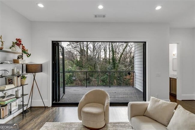 Building Photo - 1107 Briar Cove Cir