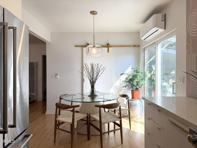 Building Photo - 230 W Elmwood Ave