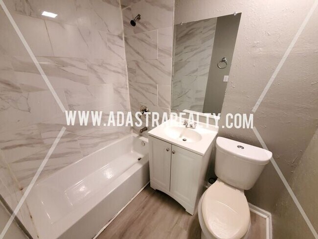 Building Photo - 4 Bedroom Ranch Home in Grandview-Coming SOON!!