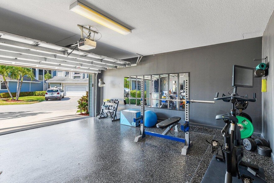 Building Photo - 5120 Coronado Rdg