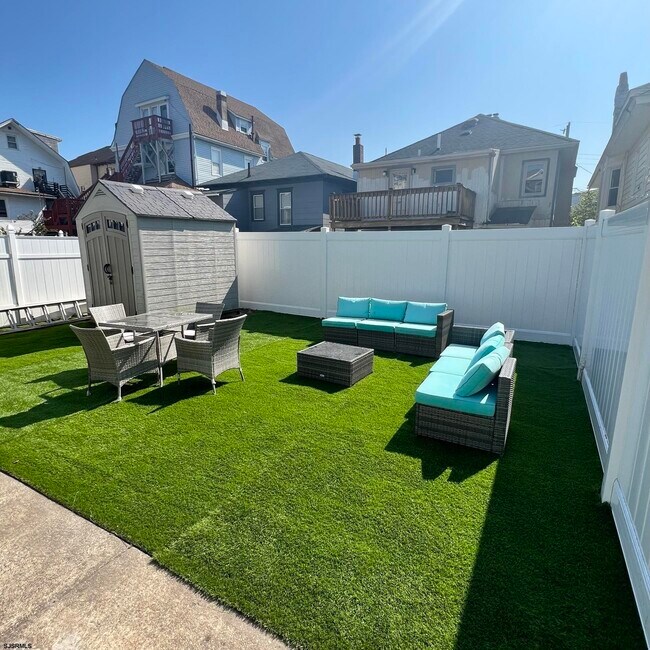 Building Photo - 6 N Nashville Ave