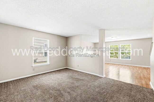 Building Photo - 6533 Newstead Dr