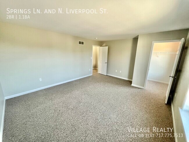 Building Photo - 155 Springs Ln