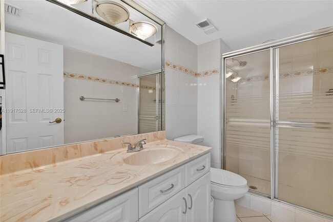 Building Photo - 2401 Collins Ave