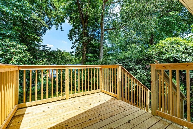 Building Photo - Single Family Home Mariemont