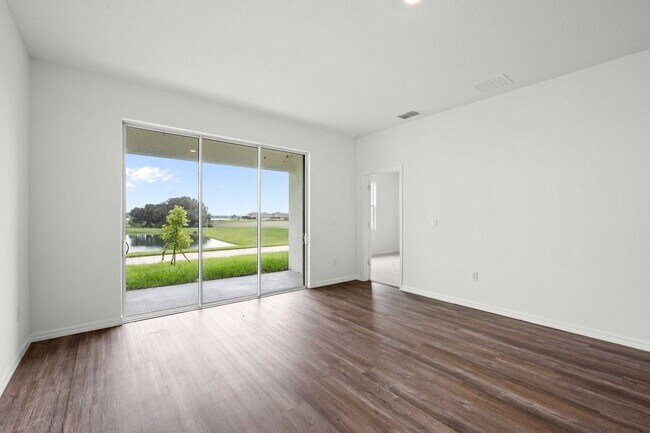 Building Photo - Towns at Woodsdale Villa! -3/2/2 in Wesley...