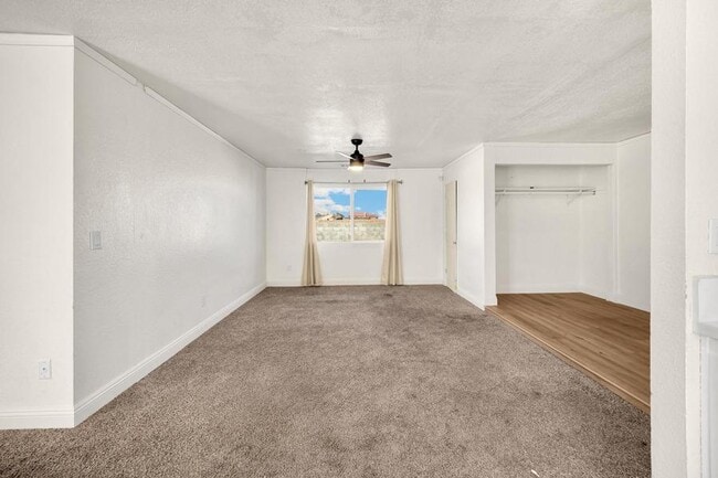 Building Photo - 17705 Vista Point Dr