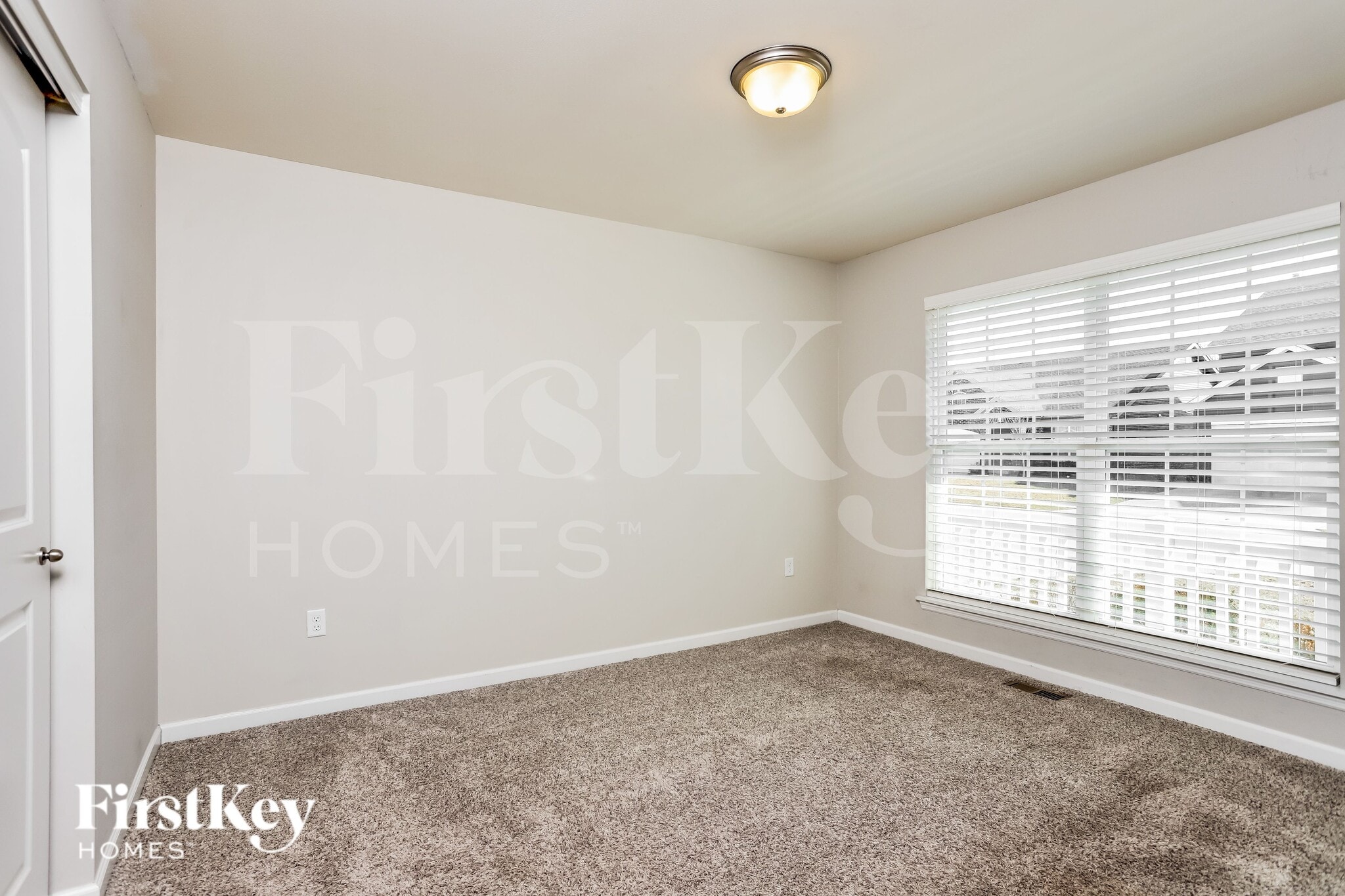 Building Photo - 1701 Ridgeway Trl