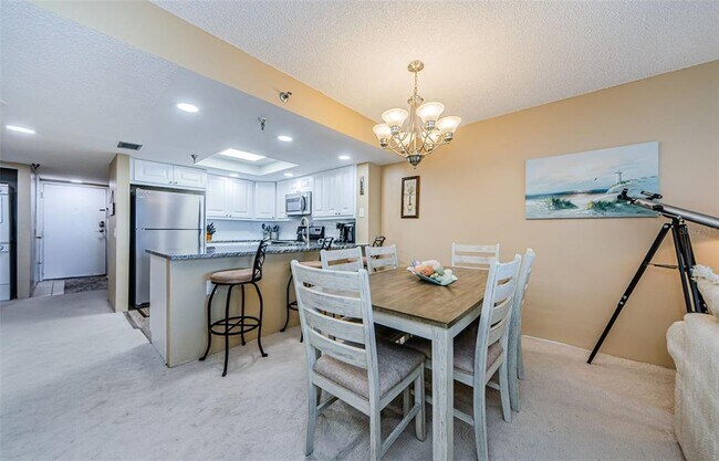 Building Photo - 6035 Sea Ranch Dr