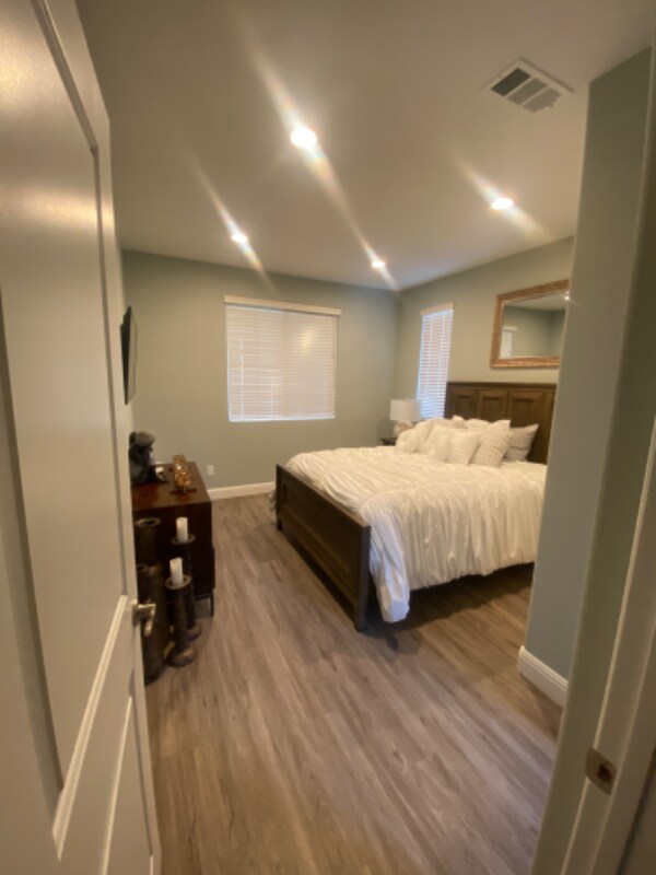 Building Photo - 23673 Kathryn St