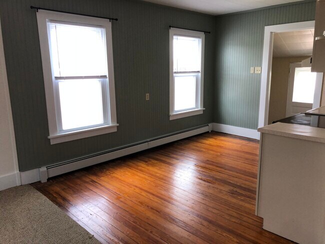 Building Photo - 223 Spring Garden St