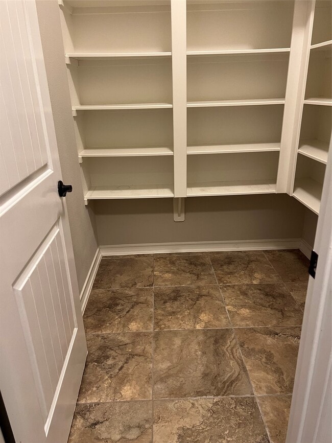 Building Photo - 3518 Christopher Dr