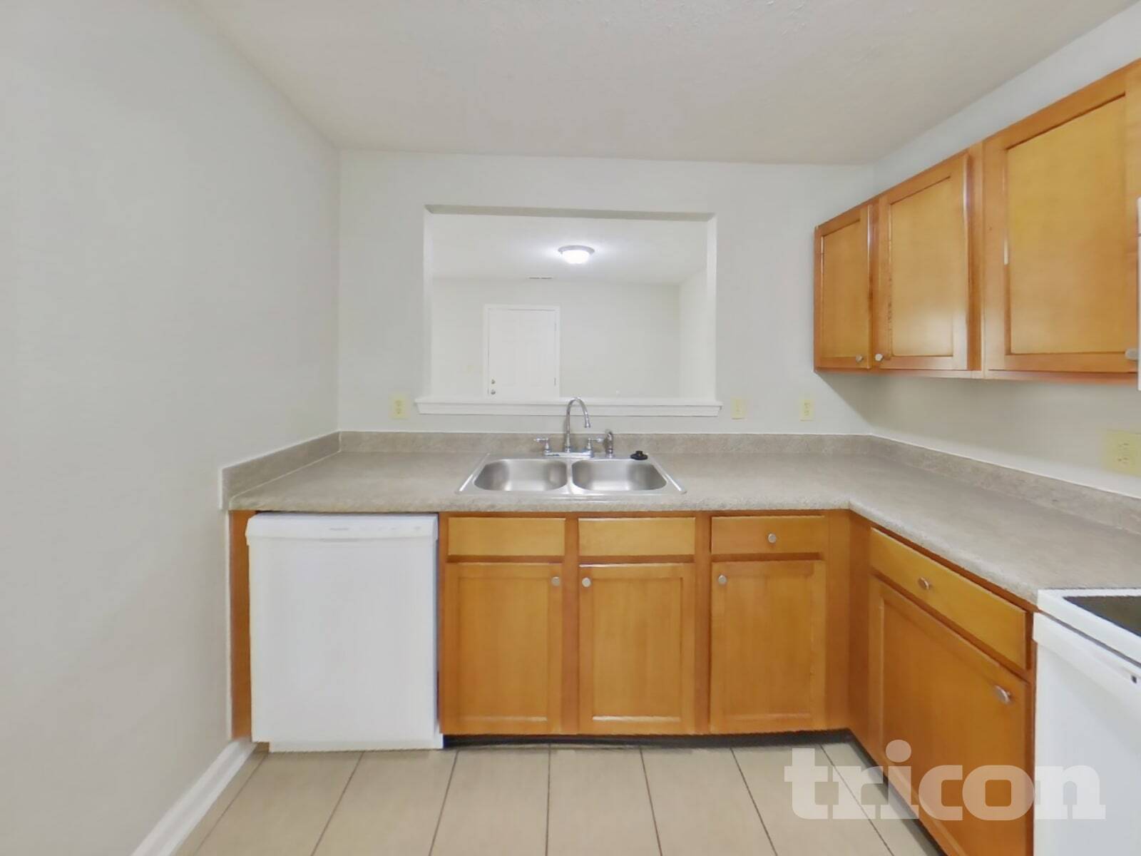 Building Photo - 1296 Edgewater Dr