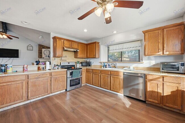 Building Photo - 6408 Woodstream Trail