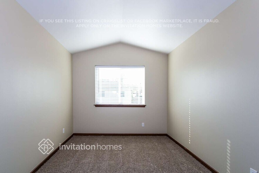 Building Photo - 6625 207th St Ct E