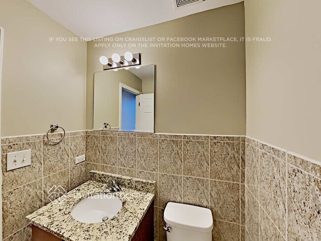 Building Photo - 641 4th St