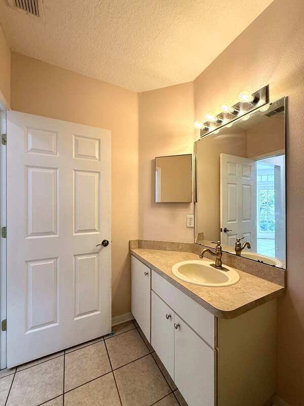 Building Photo - 16221 Bridgewalk Dr