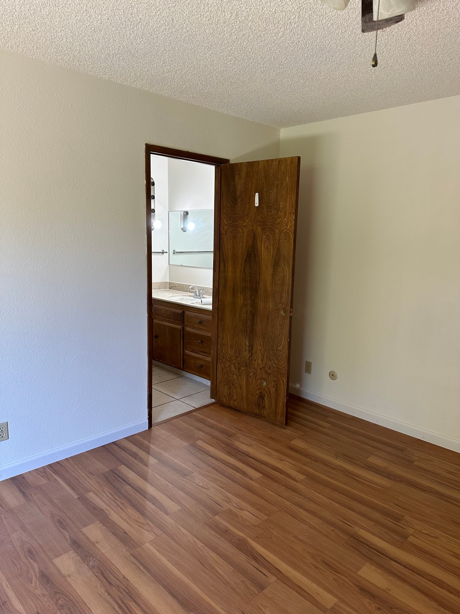 Building Photo - 4755 N San Pablo Ave