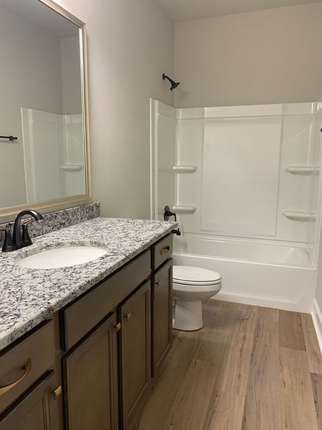 Building Photo - 3BD/2BA House for Lease - Nickens Lake Sub...