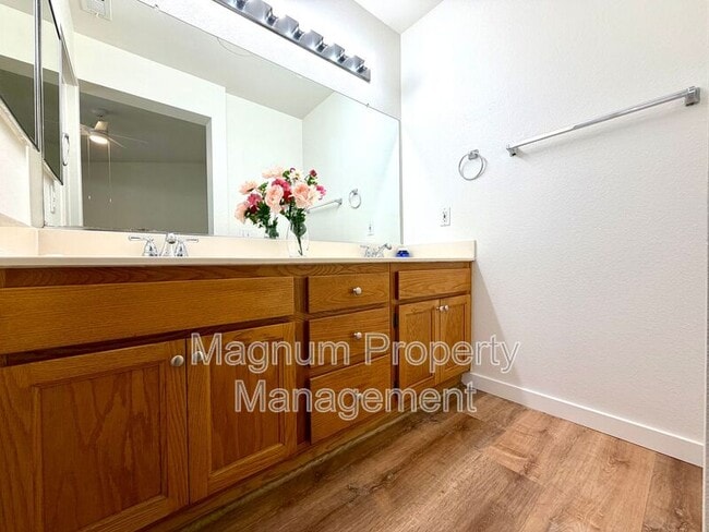 Building Photo - 44836 Marge Pl