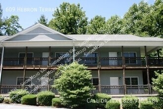 Building Photo - 609 Hebron Rd