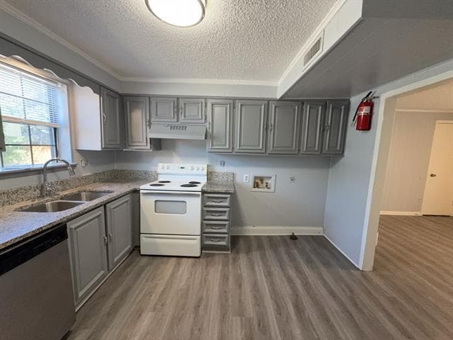 Building Photo - 1611 Voirin Rd