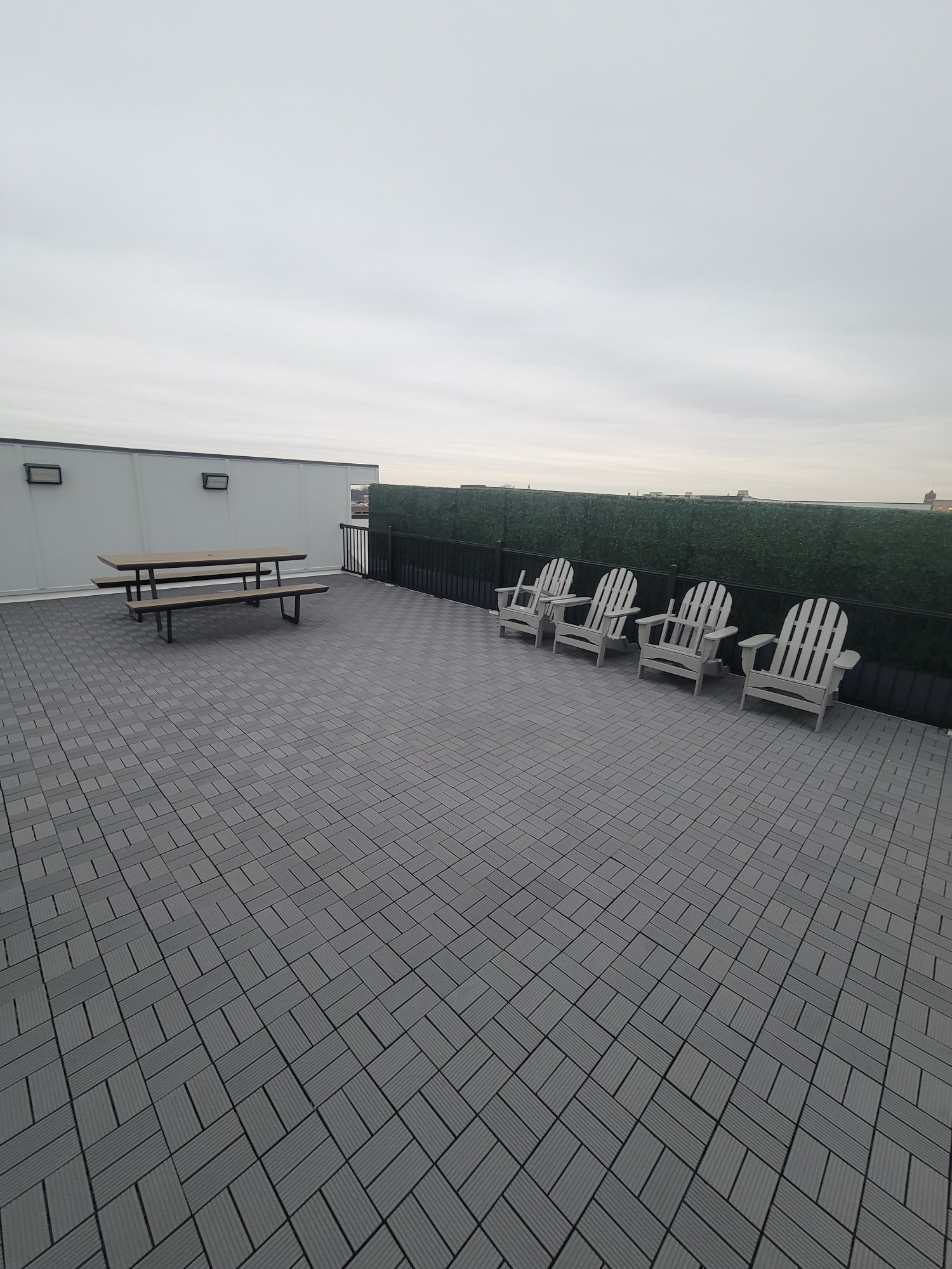 Building Photo - 302 W Liberty Dr