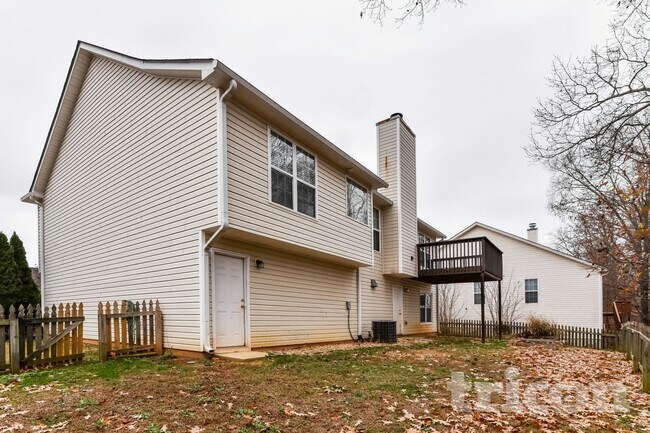 Building Photo - 4019 McDowell Dr